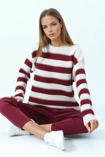 Bisiklet Yaka Çizgili Triko Kazak