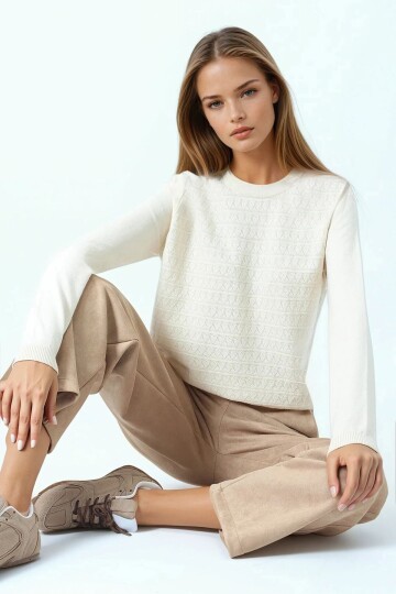 Bisiklet Yaka Dokulu Örgü Desenli Uzun Kollu Triko Bluz