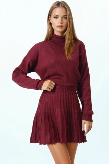 Boğazlı Kazak Ve Beli Lastikli Pileli Mini Etek Triko Takım