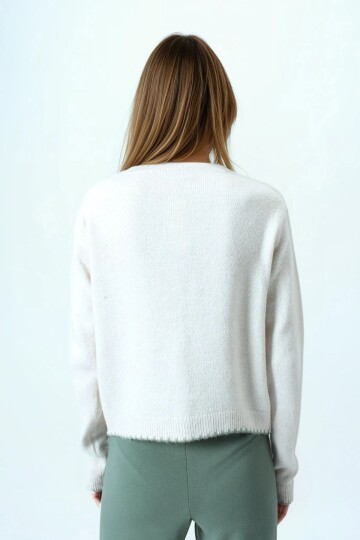 Çiçek Desenli Düğmeli Triko Hırka