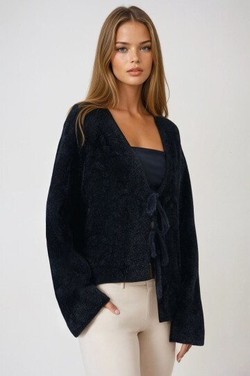 Çift Bağcıklı Püsküllü Hırka