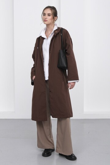 Çift Cepli Kapüşonlu Beli Bağlamalı Düğme Kapamalı Astarlı Trençkot