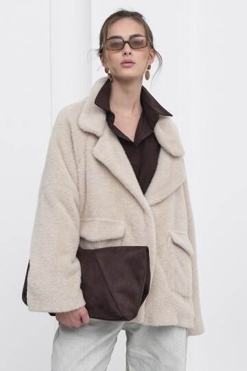 Çift Cepli Kruvaze Yaka Yumoş Ceket