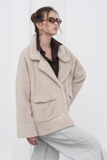 Çift Cepli Kruvaze Yaka Yumoş Ceket