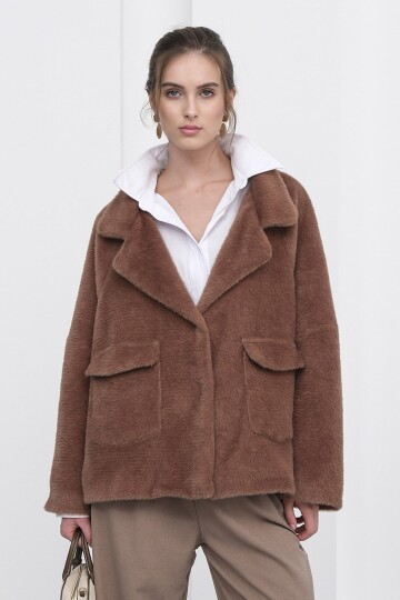 Çift Cepli Kruvaze Yaka Yumoş Ceket