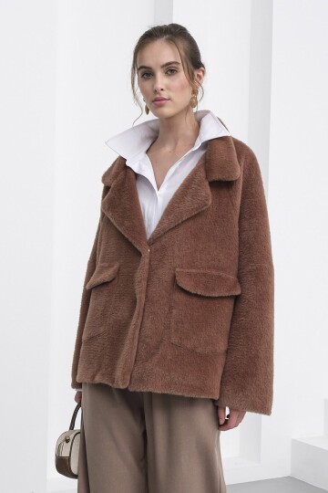 Çift Cepli Kruvaze Yaka Yumoş Ceket