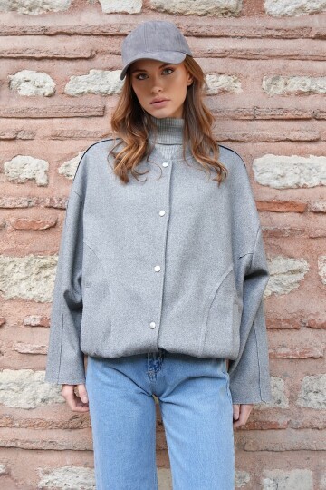 Çıt Çıt Kapamalı Çift Cepli Beli Lastikli Kaşe Ceket