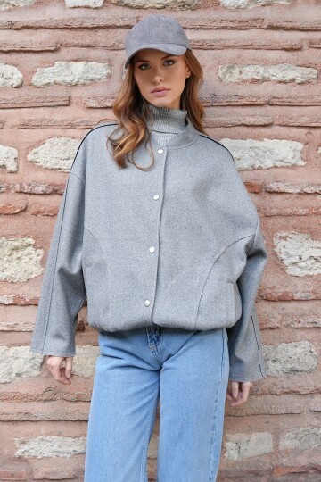 Çıt Çıt Kapamalı Çift Cepli Beli Lastikli Kaşe Ceket