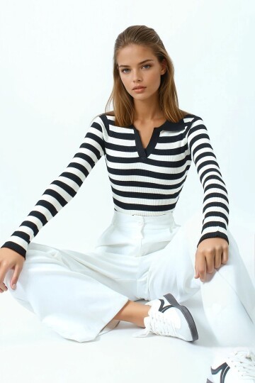 Çizgili Polo Yaka Kısa Kollu Triko Bluz