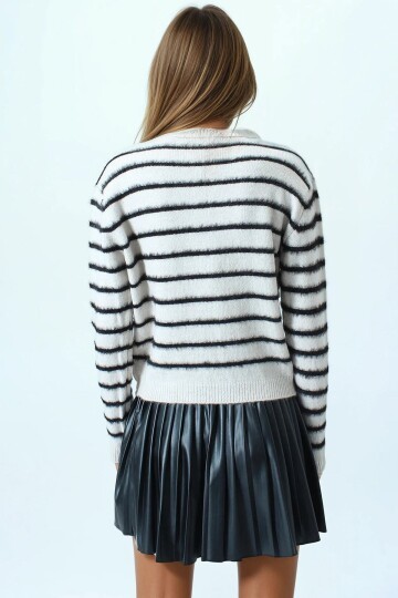 Çizgili Tüylü Dokulu Bisiklet Yaka Triko Kazak