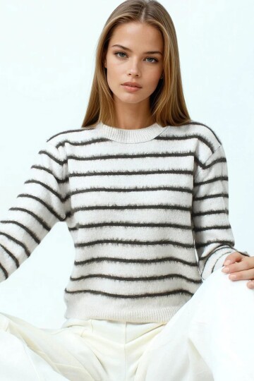 Çizgili Tüylü Dokulu Bisiklet Yaka Triko Kazak