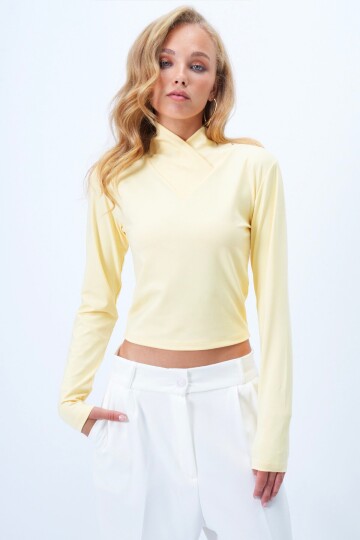 Dik Yaka Basic Sandy Bluz