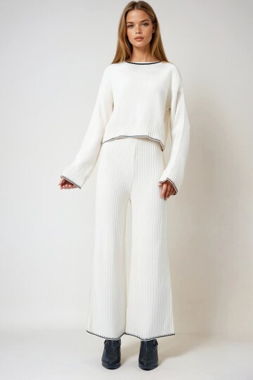 Ekru Biyeli Salaş Kazak Ve Triko Pantolon Takım