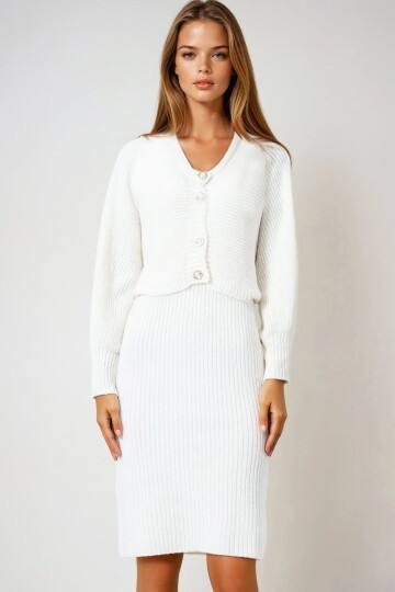 Düğme Kapamalı Crop Hırka ve Ön Arka V Yaka Fitilli Triko Elbise Takım