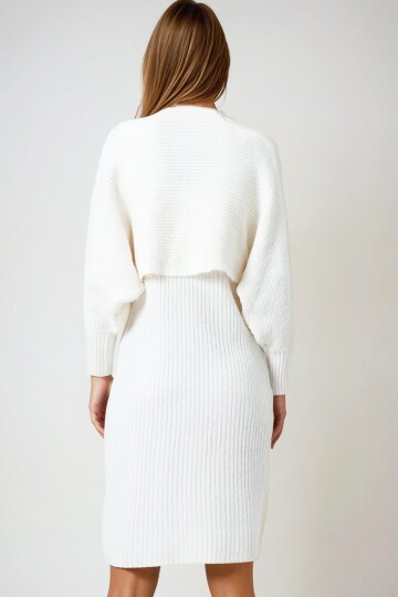 Düğme Kapamalı Crop Hırka ve Ön Arka V Yaka Fitilli Triko Elbise Takım