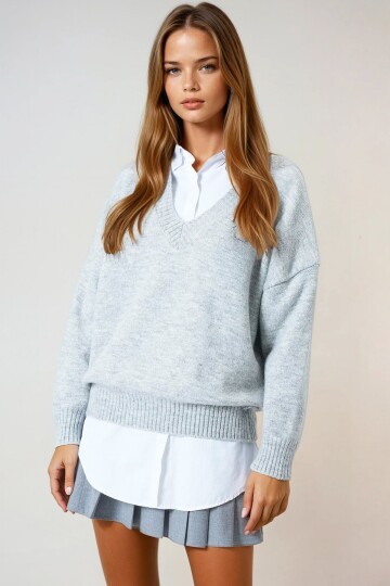 Düşük Omuz V Yaka Triko Kazak