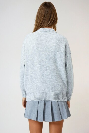 Düşük Omuz V Yaka Triko Kazak