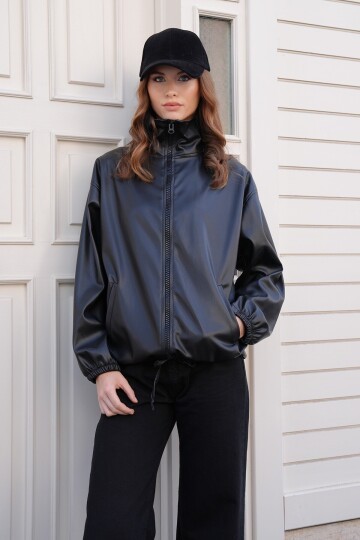 Kapüşonlu Fermuar Kapamalı Çift Cepli Suni Deri Ceket