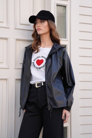 Kapüşonlu Fermuar Kapamalı Çift Cepli Suni Deri Ceket