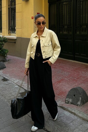 Krem Çif Cepli Düğme Kapamalı Crop Denim Ceket