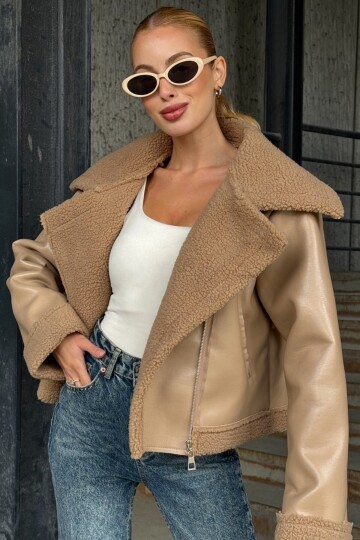 Kruvaze Yaka Fermuar Kapamalı İçi Kürklü Mont