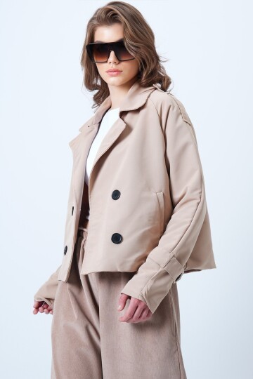 Kruvaze Yaka İçi Astarlı Kısa Trenç Ceket