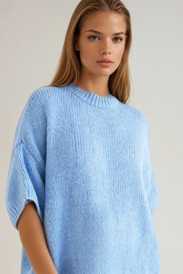 Mavi Yarım Kollu Yarım Balıkçı Yaka Oversize Yumuşak Dokulu Triko Kazak