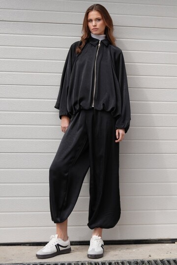 Polo Yaka Yarasa Kol Fermuar Kapamalı Ceket Ve Beli Lastlikli Pantolon Salaş Takım