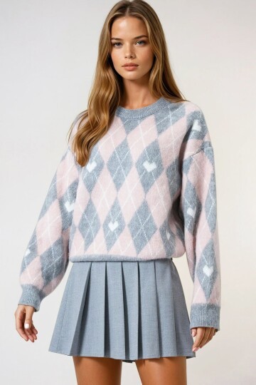 Bisiklet Yaka Kalp ve Baklava Desenli Yumoş Kazak