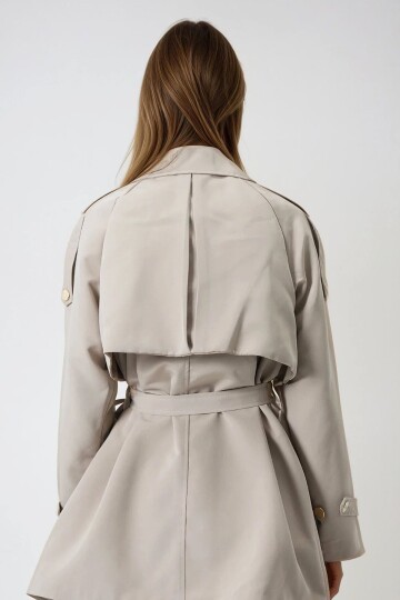 Taş Çift Cepli  Astarlı Kemerli Omuzu Ve Beli Apoletli Trençkot