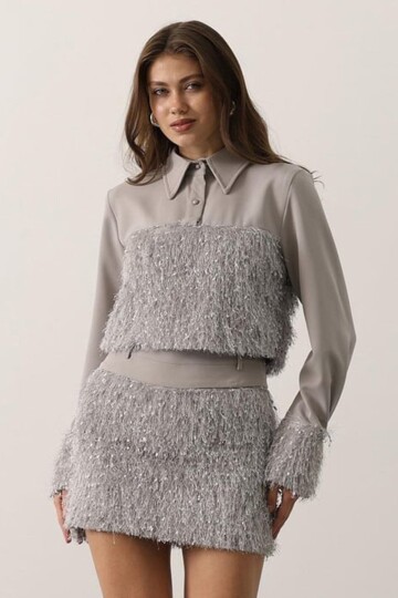 Tüylü Gömlek Detaylı Bluz Ve Mini Etek Takım