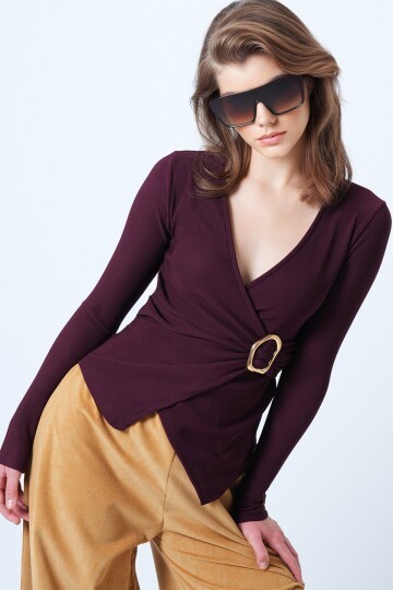 V Yaka Gold Aksesuarlı Ottaban Bluz