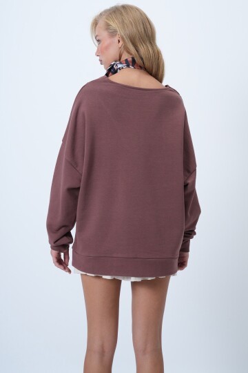 V Yaka Kruvaze Kesimli Oversize Sweatshırt