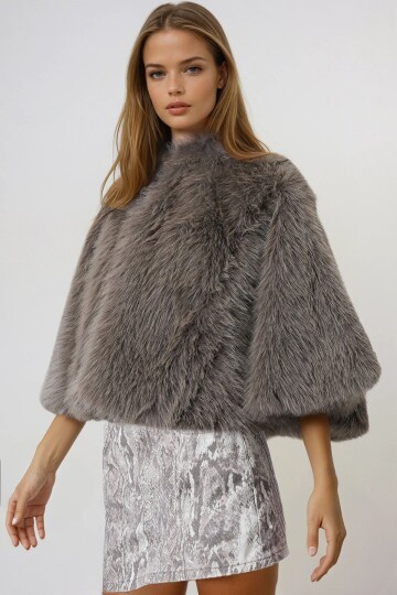 Vizon Agraflı Astarlı Kürk Pelerin