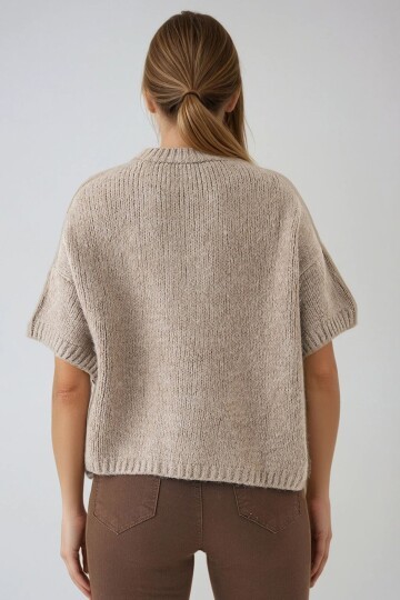 Vizon Yarım Kollu Yarım Balıkçı Yaka Oversize Yumuşak Dokulu Triko Kazak