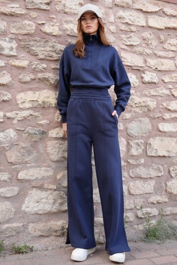 Yarım Fermuarlı Dik Yaka Bluz Ve 3 Cepli Önü Çımalı Palazzo Pantolon Takım