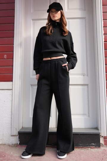 Yarım Fermuarlı Dik Yaka Bluz Ve 3 Cepli Önü Çımalı Palazzo Pantolon Takım