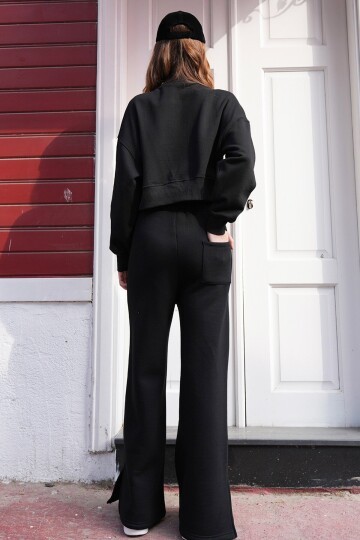 Yarım Fermuarlı Dik Yaka Bluz Ve 3 Cepli Önü Çımalı Palazzo Pantolon Takım