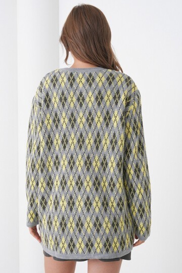 Baklava Desenli Düğmeli Cepli Triko Hırka