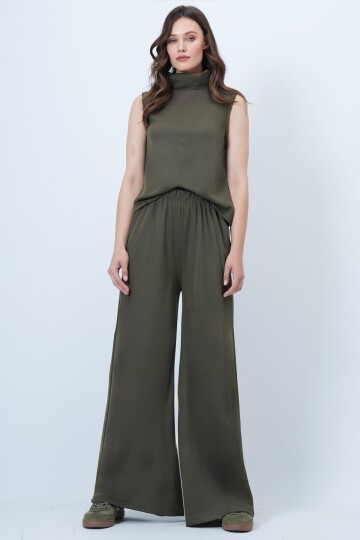 Balıkçı Yaka Kolsuz Bluz Ve Geniş Paça Pantolon Takım