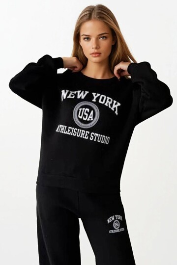 Baskılı Oversize Sweatshirt ve Geniş Paça  3 İplik Eşofman Takım