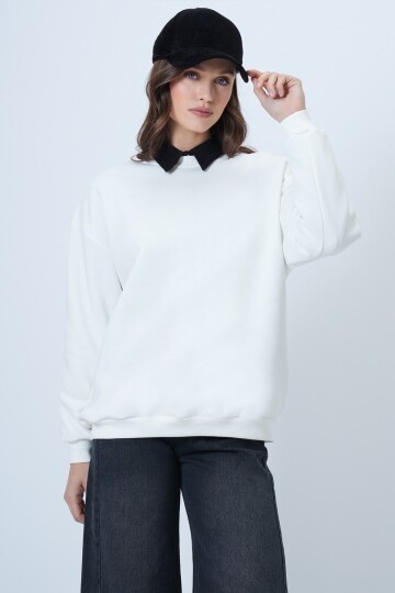 Bisikle Yaka 3 İplik Oversize Basic Sweatshirt