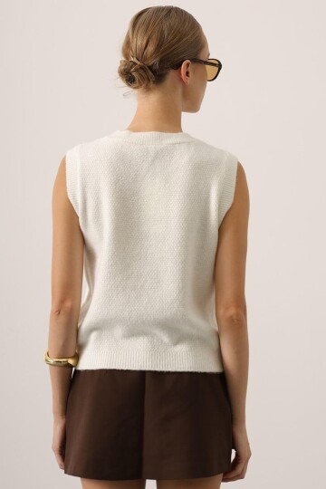 Bisiklet Yaka Düğmeli Kolsuz Triko Bluz