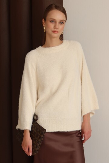 Bisiklet Yaka Geniş Kollu Yumoş Kazak