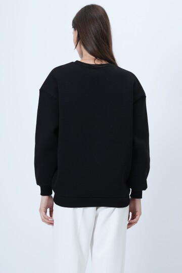 Bisiklet Yaka İnci Detaylı Oversize Sweatshirt
