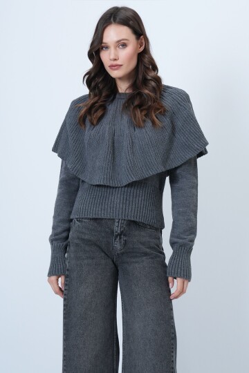 Bisiklet Yaka Pelerin Detaylı Fitilli Triko Kazak