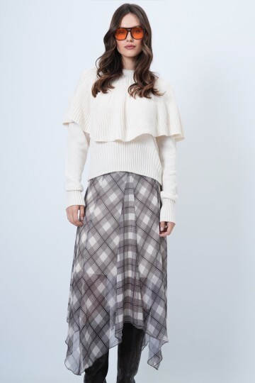 Bisiklet Yaka Pelerin Detaylı Fitilli Triko Kazak