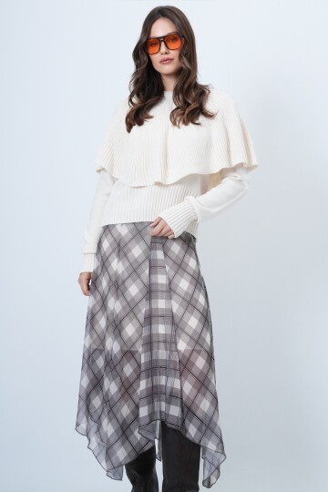 Bisiklet Yaka Pelerin Detaylı Fitilli Triko Kazak