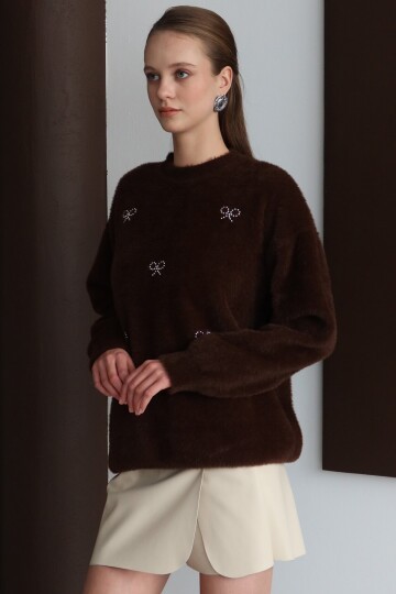 Bisiklet Yaka Taşlı Kurdale Detaylı Yumoş Kazak