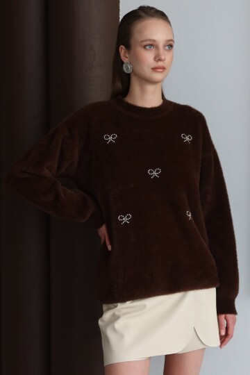 Bisiklet Yaka Taşlı Kurdale Detaylı Yumoş Kazak